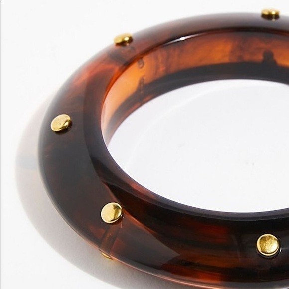 Irregular// Free People Resin Gold Stud Bangle Bracelet - Picture 5 of 8